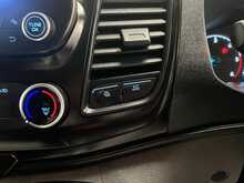 Ford Transit Transit 2.0 350 EcoBlue Leader FWD L4 Euro 6 (s/s) 2dr 2.0 2dr Curtainside Manual Diesel 2.0 2dr - U1152