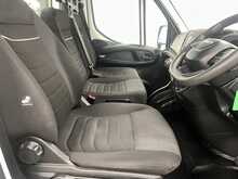 Iveco Daily D HPI 14V 35S 3750 2.3 2dr L4 Dropside Manual Diesel 2.3 2dr Dropside Manual Diesel - U1167