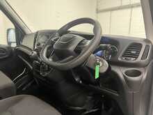 Iveco Daily D HPI 14V 35S 3750 2.3 2dr L4 Dropside Manual Diesel 2.3 2dr Dropside Manual Diesel - U1167