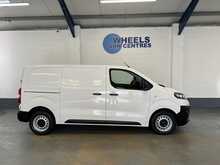 Vauxhall Vivaro 2.0 Turbo D 3100 Dynamic Panel Van 6dr Diesel Manual L1 H1 Euro 6 (s/s) (145 ps) - U1181