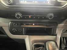 Vauxhall Vivaro 2.0 Turbo D 3100 Dynamic Panel Van 6dr Diesel Manual L1 H1 Euro 6 (s/s) (145 ps) - U1181