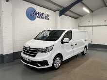 Renault Trafic 2.0 dCi Blue LL30 Extra Panel Van 5dr Diesel Manual L2 H1 Euro 6 (s/s) (130 ps) - U1210
