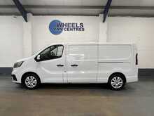 Renault Trafic 2.0 dCi Blue LL30 Extra Panel Van 5dr Diesel Manual L2 H1 Euro 6 (s/s) (130 ps) - U1210