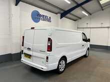 Renault Trafic 2.0 dCi Blue LL30 Extra Panel Van 5dr Diesel Manual L2 H1 Euro 6 (s/s) (130 ps) - U1210