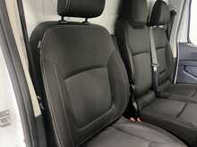 Renault Trafic 2.0 dCi Blue LL30 Extra Panel Van 5dr Diesel Manual L2 H1 Euro 6 (s/s) (130 ps) - U1210