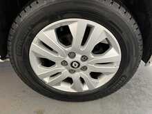 Renault Trafic 2.0 dCi Blue LL30 Extra Panel Van 5dr Diesel Manual L2 H1 Euro 6 (s/s) (130 ps) - U1210