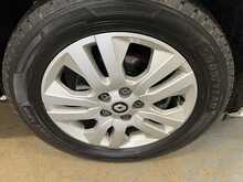 Renault Trafic 2.0 dCi Blue LL30 Extra Panel Van 5dr Diesel Manual L2 H1 Euro 6 (s/s) (130 ps) - U1210