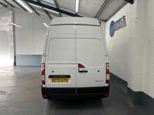 Renault Master 2.3 dCi 35 Business Panel Van 4dr Diesel Manual FWD LWB High Roof Euro 6 (135 ps) - U1217