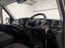 Iveco Daily 2.3D HPI 14V 35C 3750 Tipper Double Cab 4dr Diesel Manual L3 Euro 6 (s/s) (DRW) (136 ps) - U1218