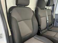 Renault Trafic 2.0 dCi Blue LL30 Advance Panel Van 5dr Diesel Manual L2 H1 Euro 6 (s/s) (130 ps) - U1228