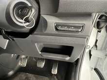 Renault Trafic 2.0 dCi Blue LL30 Advance Panel Van 5dr Diesel Manual L2 H1 Euro 6 (s/s) (130 ps) - U1228