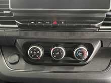 Renault Trafic 2.0 dCi Blue LL30 Advance Panel Van 5dr Diesel Manual L2 H1 Euro 6 (s/s) (130 ps) - U1228
