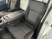 Renault Trafic 2.0 dCi Blue LL30 Advance Panel Van 5dr Diesel Manual L2 H1 Euro 6 (s/s) (130 ps) - U1228