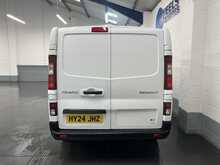 Renault Trafic 2.0 dCi Blue LL30 Advance Panel Van 5dr Diesel Manual L2 H1 Euro 6 (s/s) (130 ps) - U1228