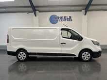 Renault Trafic 2.0 dCi Blue LL30 Advance Panel Van 5dr Diesel Manual L2 H1 Euro 6 (s/s) (130 ps) - U1228
