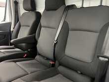 Renault Trafic 2.0 dCi Blue LL30 Advance Panel Van 5dr Diesel Manual L2 H1 Euro 6 (s/s) (130 ps) - U1228