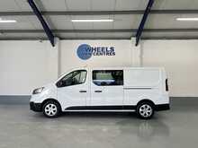 Renault Trafic 2.0 dCi Blue LL30 Advance Crew Van Double Cab 6dr Diesel Manual L2 H1 Euro 6 (s/s) (130 ps) - U1247
