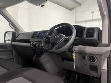 Volkswagen Crafter 2.0 TDI CR35 Commerce Plus Panel Van 5dr Diesel Manual FWD MWB High Roof Euro 6 (s/s) (140 ps) - U1261