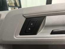 Volkswagen Crafter 2.0 TDI CR35 Commerce Plus Panel Van 5dr Diesel Manual FWD MWB High Roof Euro 6 (s/s) (140 ps) - U1261