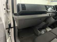 Volkswagen Crafter 2.0 TDI CR35 Commerce Plus Panel Van 5dr Diesel Manual FWD MWB High Roof Euro 6 (s/s) (140 ps) - U1261