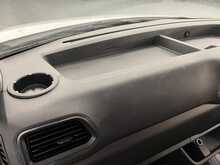 Renault Master 2.3 dCi 35 Advance Panel Van 4dr Diesel Manual FWD LWB Medium Roof Euro 6 (135 ps) - U1263