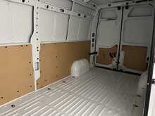 Renault Master 2.3 dCi 35 Advance Panel Van 4dr Diesel Manual FWD LWB Medium Roof Euro 6 (135 ps) - U1263