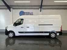 Renault Master 2.3 dCi 35 Advance Panel Van 4dr Diesel Manual FWD LWB Medium Roof Euro 6 (135 ps) - U1263