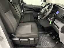 Vauxhall Vivaro 1.5 Turbo D 2900 Sportive Panel Van 6dr Diesel Manual L2 H1 Euro 6 (s/s) (100 ps) - U1265