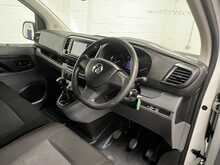 Vauxhall Vivaro 1.5 Turbo D 2900 Sportive Panel Van 6dr Diesel Manual L2 H1 Euro 6 (s/s) (100 ps) - U1265