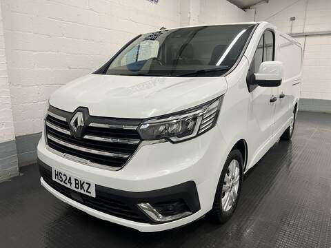 Renault Trafic 2.0 dCi Blue SL30 Extra Panel Van 5dr Diesel Manual L1 H1 Euro 6 (s/s) (130 ps) 2.0 5dr Panel Van Manual Diesel