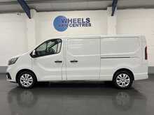 Renault Trafic 2.0 dCi Blue LL30 Extra Panel Van 5dr Diesel Manual L2 H1 Euro 6 (s/s) (130 ps) - U1268
