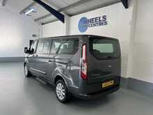 Ford Tourneo Custom 2.0 320 EcoBlue Titanium Minibus Double Cab 5dr Diesel Manual L2 Euro 6 (s/s) (130 ps) - U1285