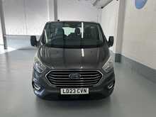Ford Tourneo Custom 2.0 320 EcoBlue Titanium Minibus Double Cab 5dr Diesel Manual L2 Euro 6 (s/s) (130 ps) - U1285