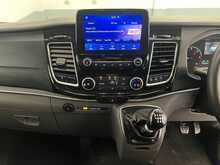 Ford Tourneo Custom 2.0 320 EcoBlue Titanium Minibus Double Cab 5dr Diesel Manual L2 Euro 6 (s/s) (130 ps) - U1285