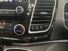 Ford Tourneo Custom 2.0 320 EcoBlue Titanium Minibus Double Cab 5dr Diesel Manual L2 Euro 6 (s/s) (130 ps) - U1285