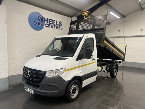 Mercedes-Benz Sprinter 2.1 314 CDI Double cab tipper 2dr Diesel Manual RWD L3 Euro 6 (s/s) (143 ps) 2.1 2dr Tipper Manual Diesel