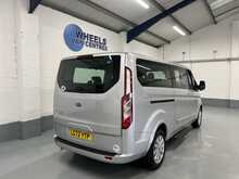 Ford Tourneo Custom 2.0 320 EcoBlue Titanium Minibus Double Cab 5dr Diesel Manual L2 Euro 6 (s/s) (130 ps) - U1299