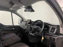 Ford Tourneo Custom 2.0 320 EcoBlue Titanium Minibus Double Cab 5dr Diesel Manual L2 Euro 6 (s/s) (130 ps) - U1299