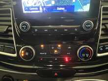Ford Tourneo Custom 2.0 320 EcoBlue Titanium Minibus Double Cab 5dr Diesel Manual L2 Euro 6 (s/s) (130 ps) - U1299