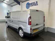 Renault Trafic 2.0 dCi Blue SL28 Sport Panel Van 5dr Diesel Manual L1 H1 Euro 6 (s/s) (150 ps) - U1310