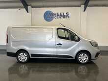 Renault Trafic 2.0 dCi Blue SL28 Sport Panel Van 5dr Diesel Manual L1 H1 Euro 6 (s/s) (150 ps) - U1310