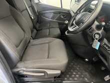 Renault Trafic 2.0 dCi Blue SL28 Sport Panel Van 5dr Diesel Manual L1 H1 Euro 6 (s/s) (150 ps) - U1310