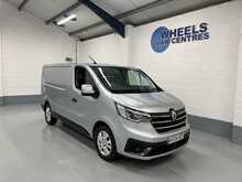 Renault Trafic 2.0 dCi Blue SL28 Sport Panel Van 5dr Diesel Manual L1 H1 Euro 6 (s/s) (150 ps) - U1310