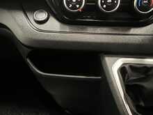 Renault Trafic 2.0 dCi Blue SL28 Sport Panel Van 5dr Diesel Manual L1 H1 Euro 6 (s/s) (150 ps) - U1310