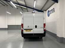Peugeot Boxer 2.2 BlueHDi 435 Professional Premium + Panel Van 5dr Diesel Manual L4 High Roof Euro 6 (s/s) (140 - U1358