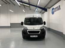 Peugeot Boxer 2.2 BlueHDi 435 Professional Premium + Panel Van 5dr Diesel Manual L4 High Roof Euro 6 (s/s) (140 - U1358