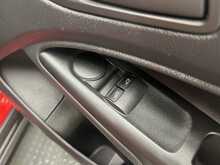 Ford Transit Connect 1.6 TDCi 200 Panel Van 4dr Diesel Manual L1 H1 (124 g/km, 113 bhp) - U1372