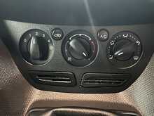 Ford Transit Connect 1.6 TDCi 200 Panel Van 4dr Diesel Manual L1 H1 (124 g/km, 113 bhp) - U1372