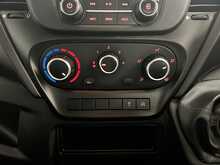 Iveco Daily D HPI 14V 35S 3750 2.3 2dr L4 Dropside Manual Diesel 2.3 2dr Dropside Manual Diesel - U1385