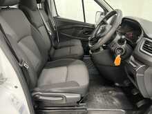 Renault Trafic 2.0 dCi Blue LL30 Business+ Panel Van 5dr Diesel Manual L2 H1 Euro 6 (s/s) (150 ps) - U1390